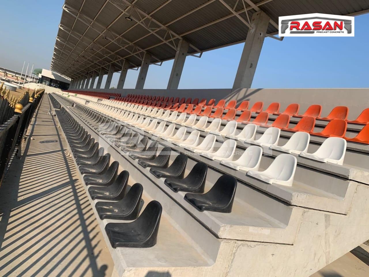 مدرجات الملاعب